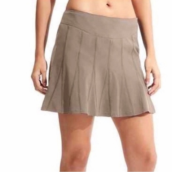 Athleta Gray Tan Wear Walk About Pleated Flare Skort Athletic Golf Tennis 16 - Picture 3 of 15